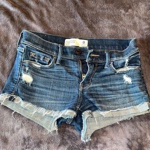 ☀️ A&F Low Rose Shorts!☀️